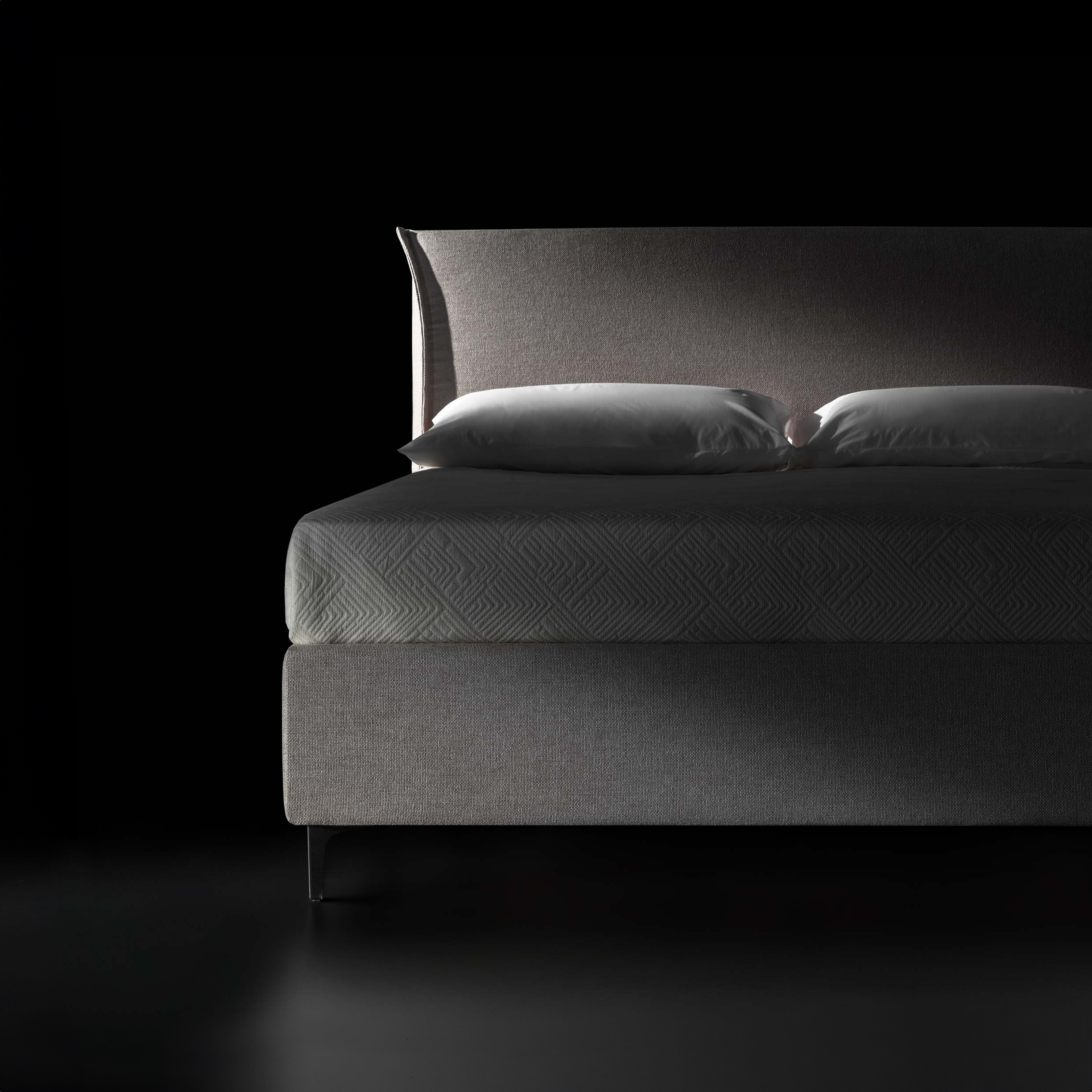 Letto di design Letto comodo con materasso e guanciali morbidi